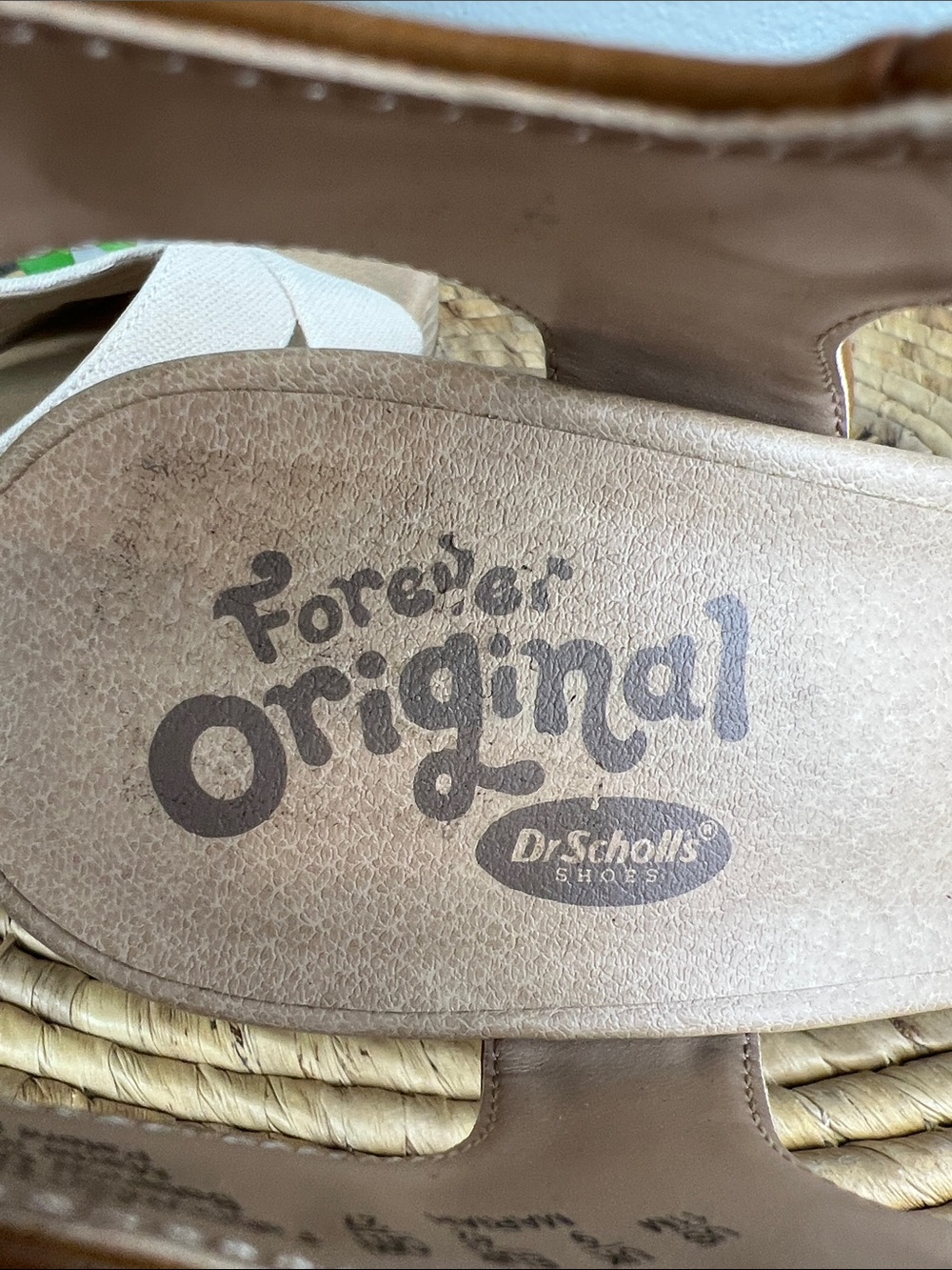 Dr. Scholl's Mariah Cream and Tan Sandals - Picture 9 of 10